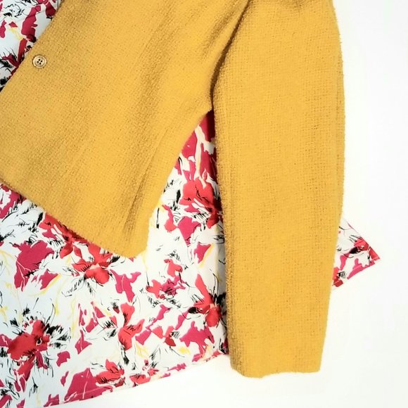 FIND THESE BEAUTIES & SO MUCH MORE IN MY CLOSET! - Picture 5 of 5